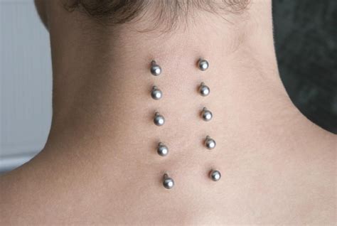 nape piercing